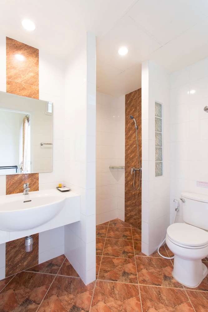 Tharakiree Place Hotel 13/45
