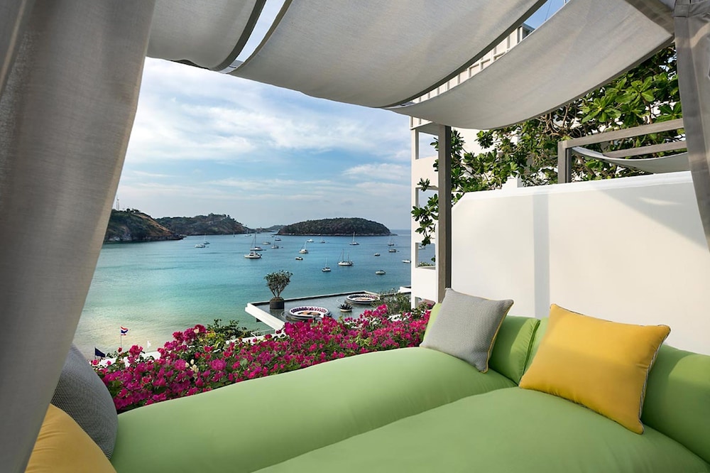 The Nai Harn Phuket 28/89