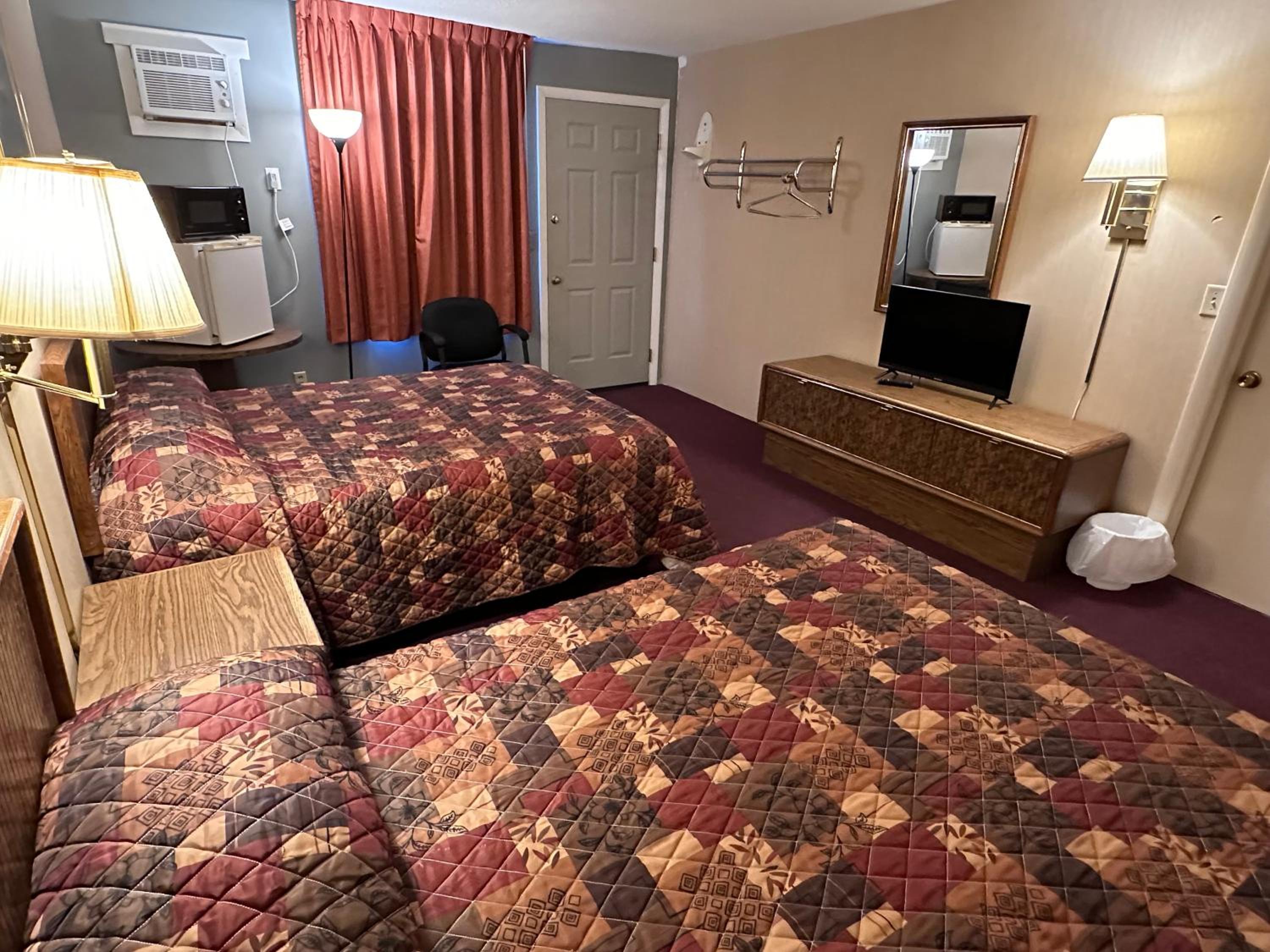 Pamola Motor Lodge 17/27