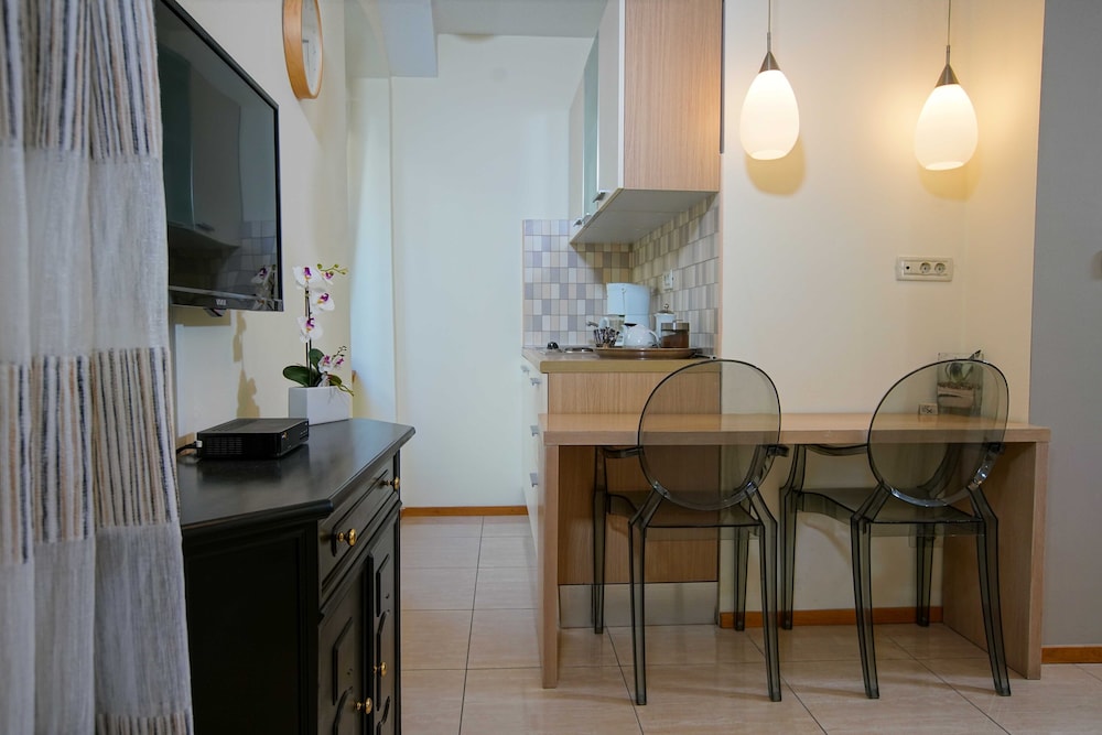 Boutique Guest Accommodation Zephyrus 67/80