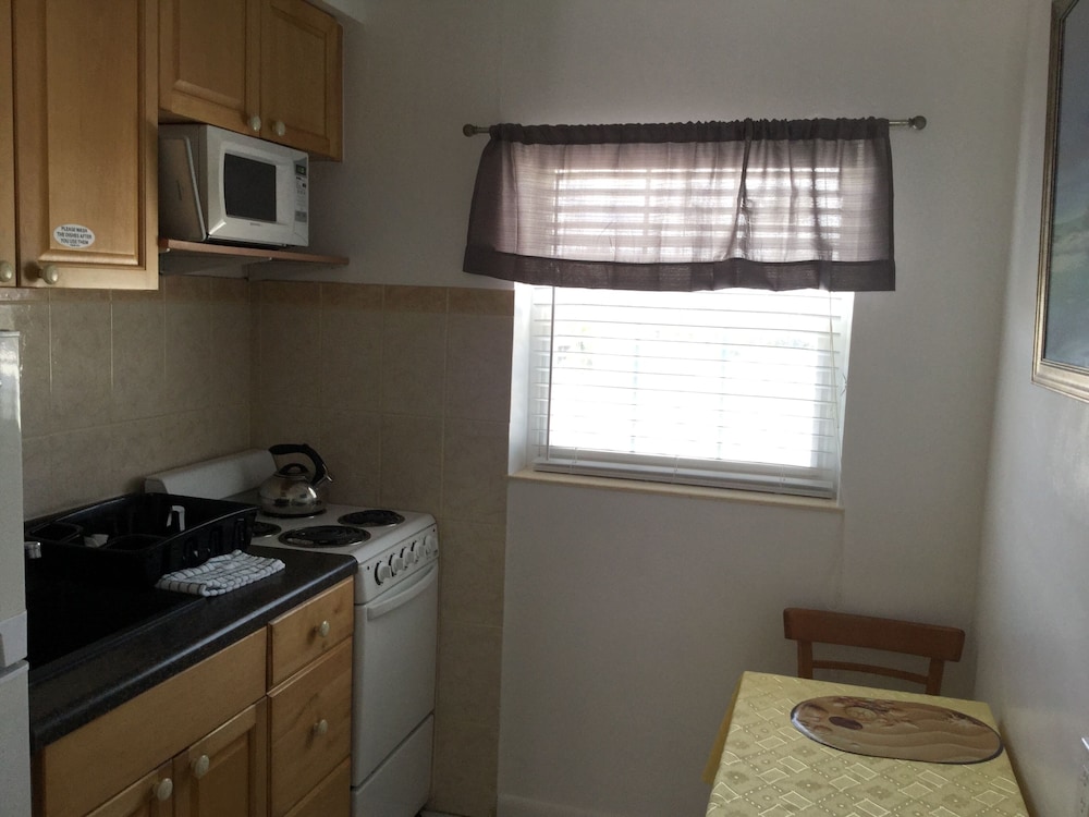 Breakaway Inn 33/68