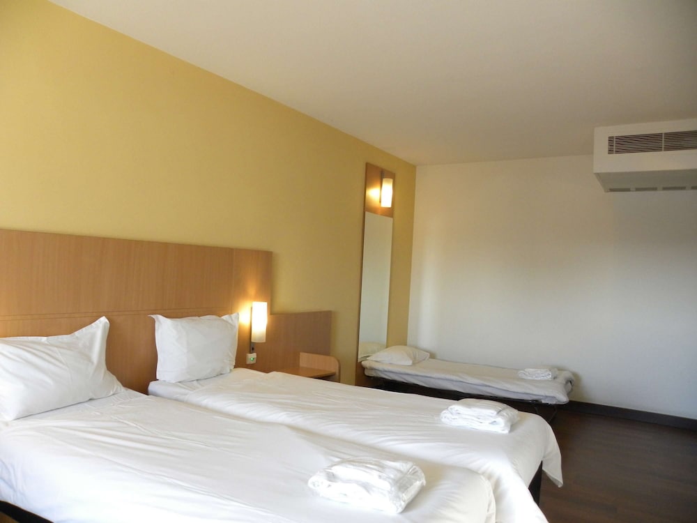 Ibis Sofia Airport Hotel 13/60
