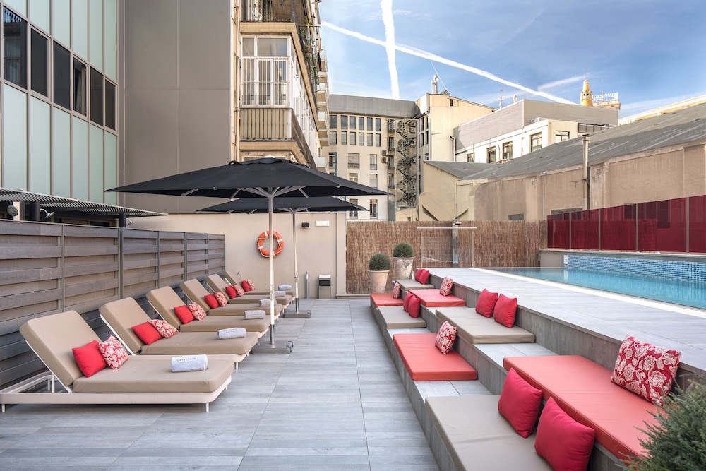 Hotel Catalonia Square in BARCELONA