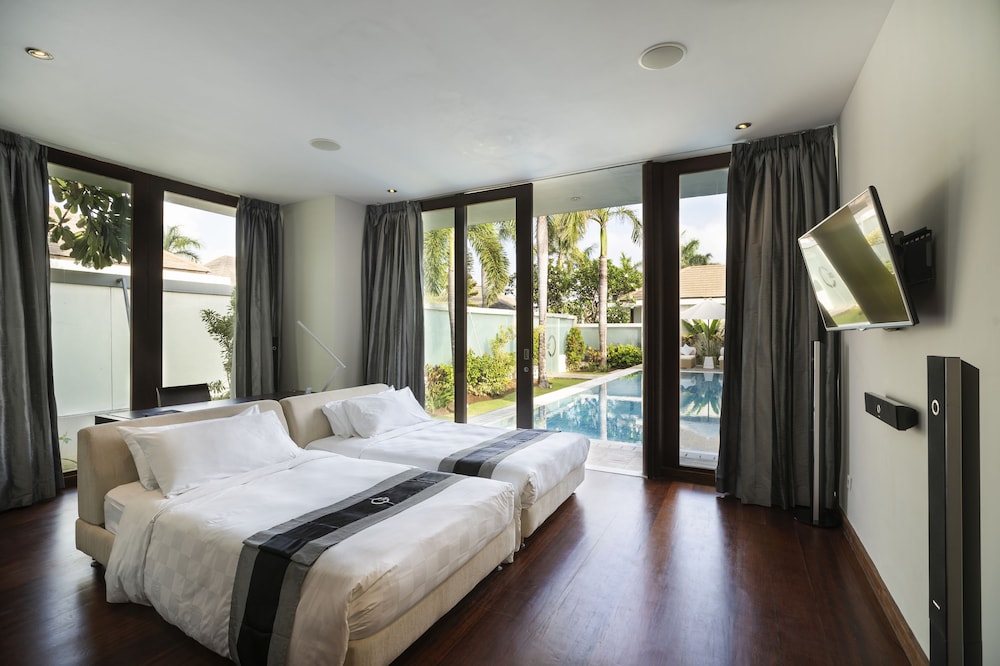 C151 Smart Villas Seminyak 12/50