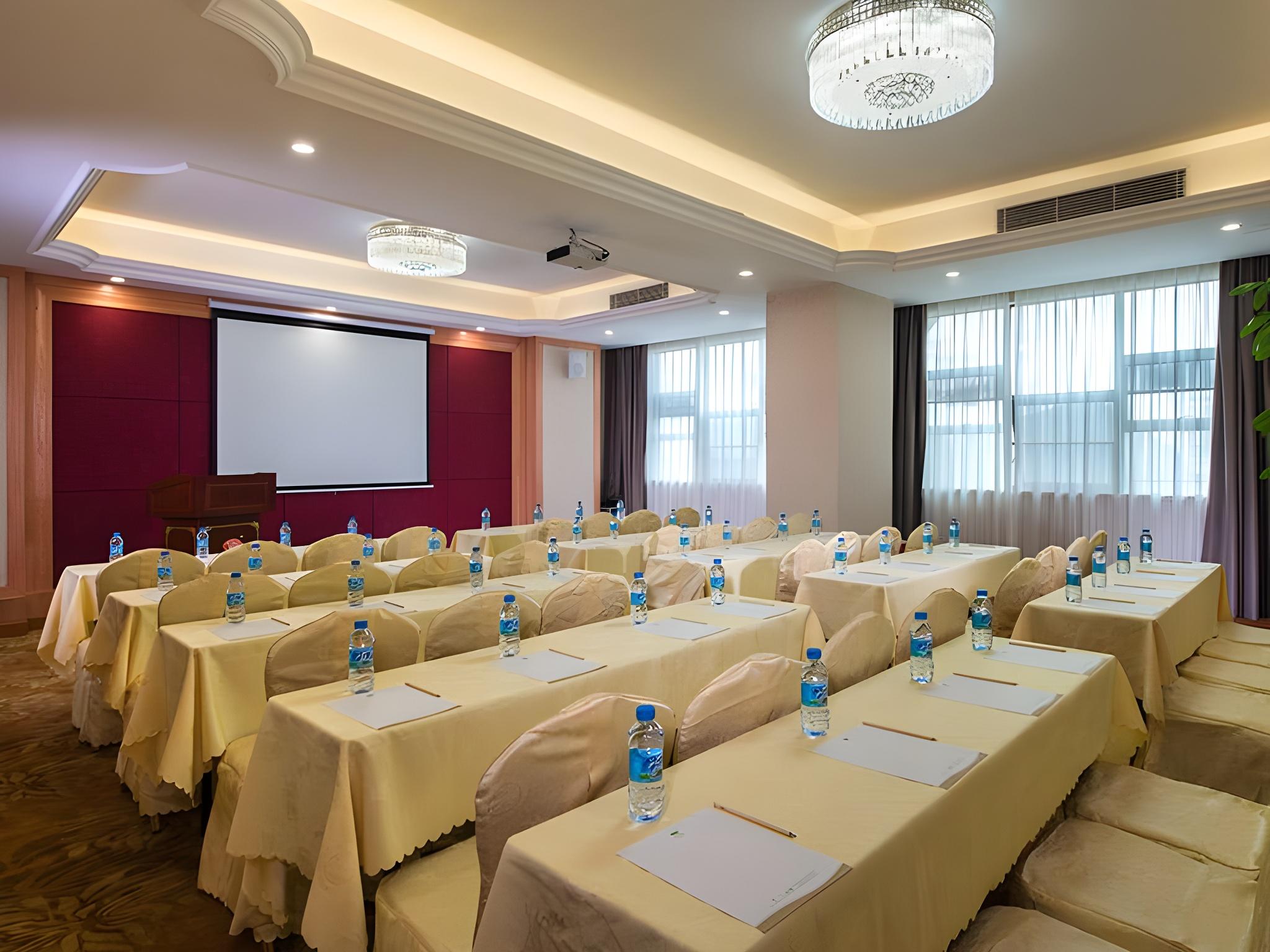 Vienna Hotel (Dongguan Tangxia Lincun Square) 36/39