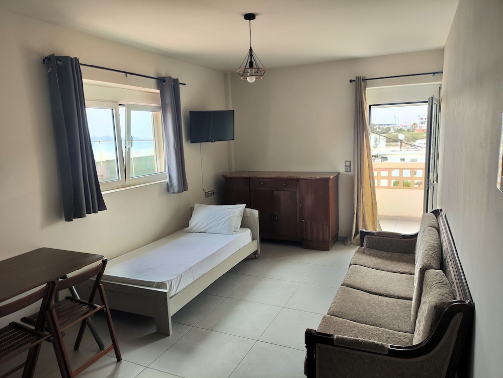 Georgias Garden by Omilos Hotels 11/50