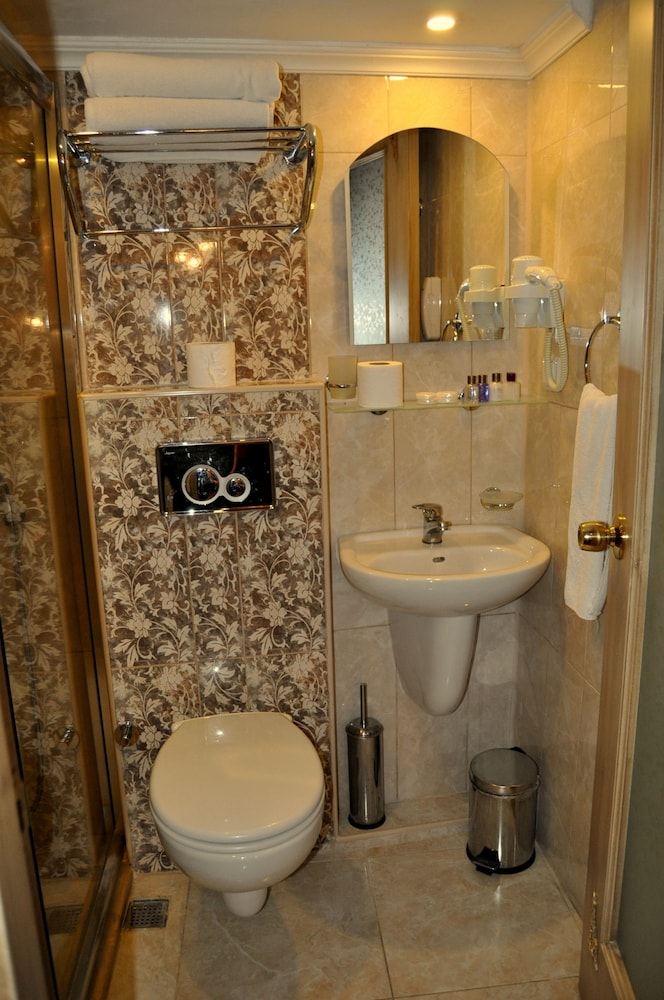 Kaftan Hotel 75/75
