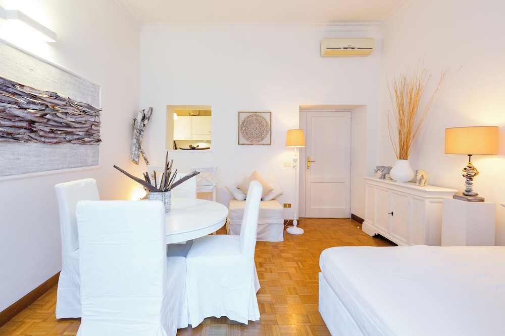 Casa Ripetta 9/50