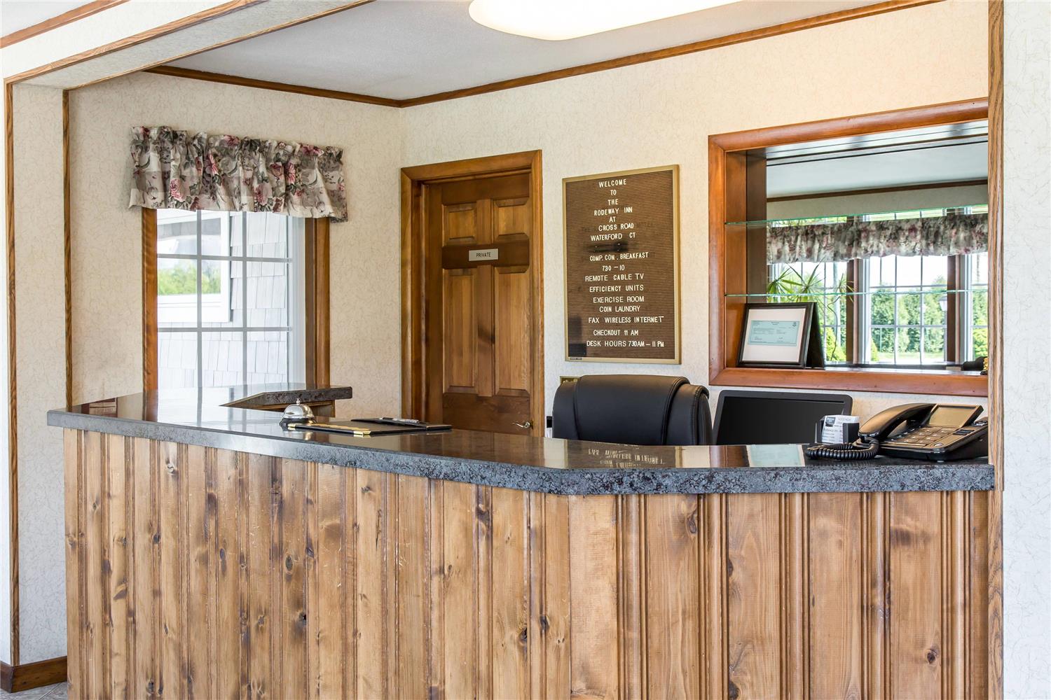 Rodeway Inn Waterford - New London 8/29