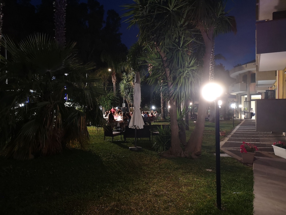 Park Hotel Oasi 47/50