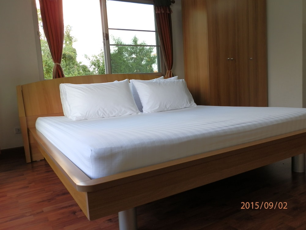 Sandy Serviced Apartment 19/62