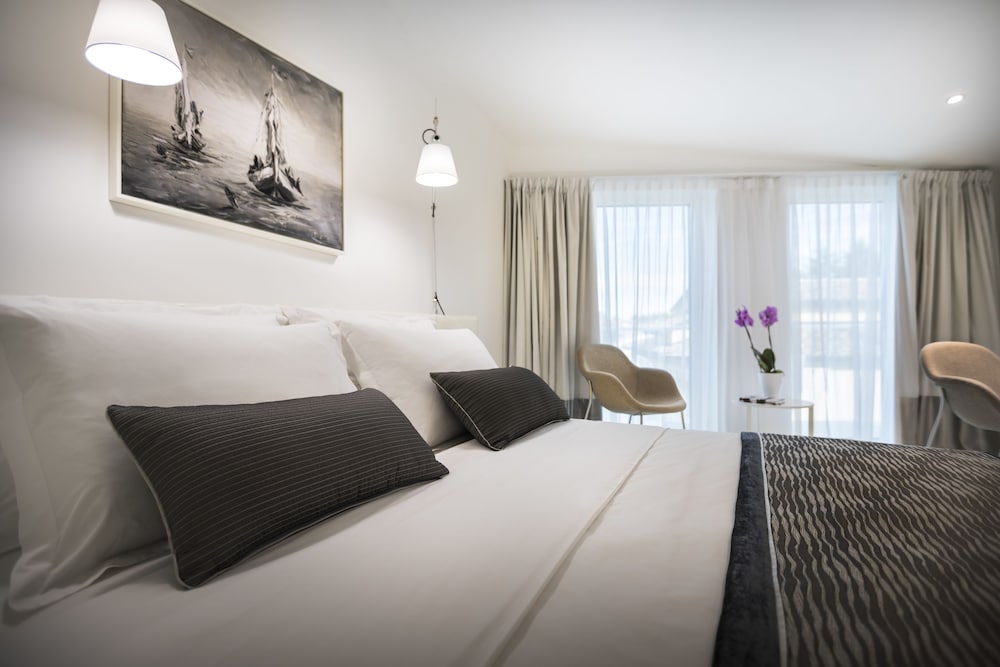 Rivalmare Boutique Hotel 4/50