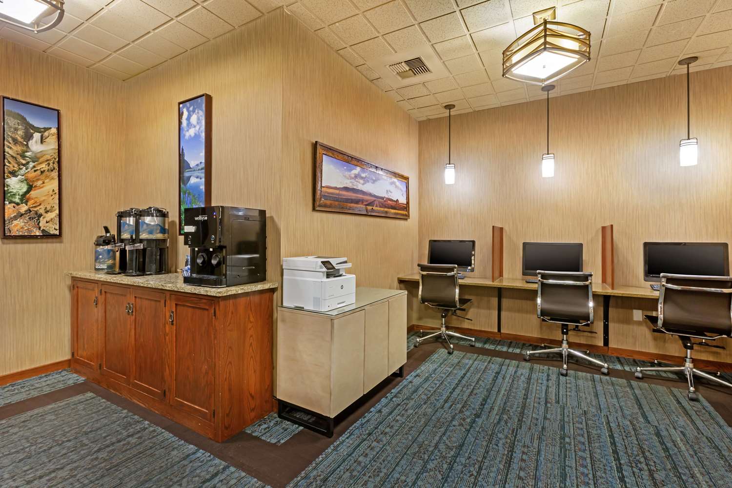 Best Western Plus Grantree Inn 49/52