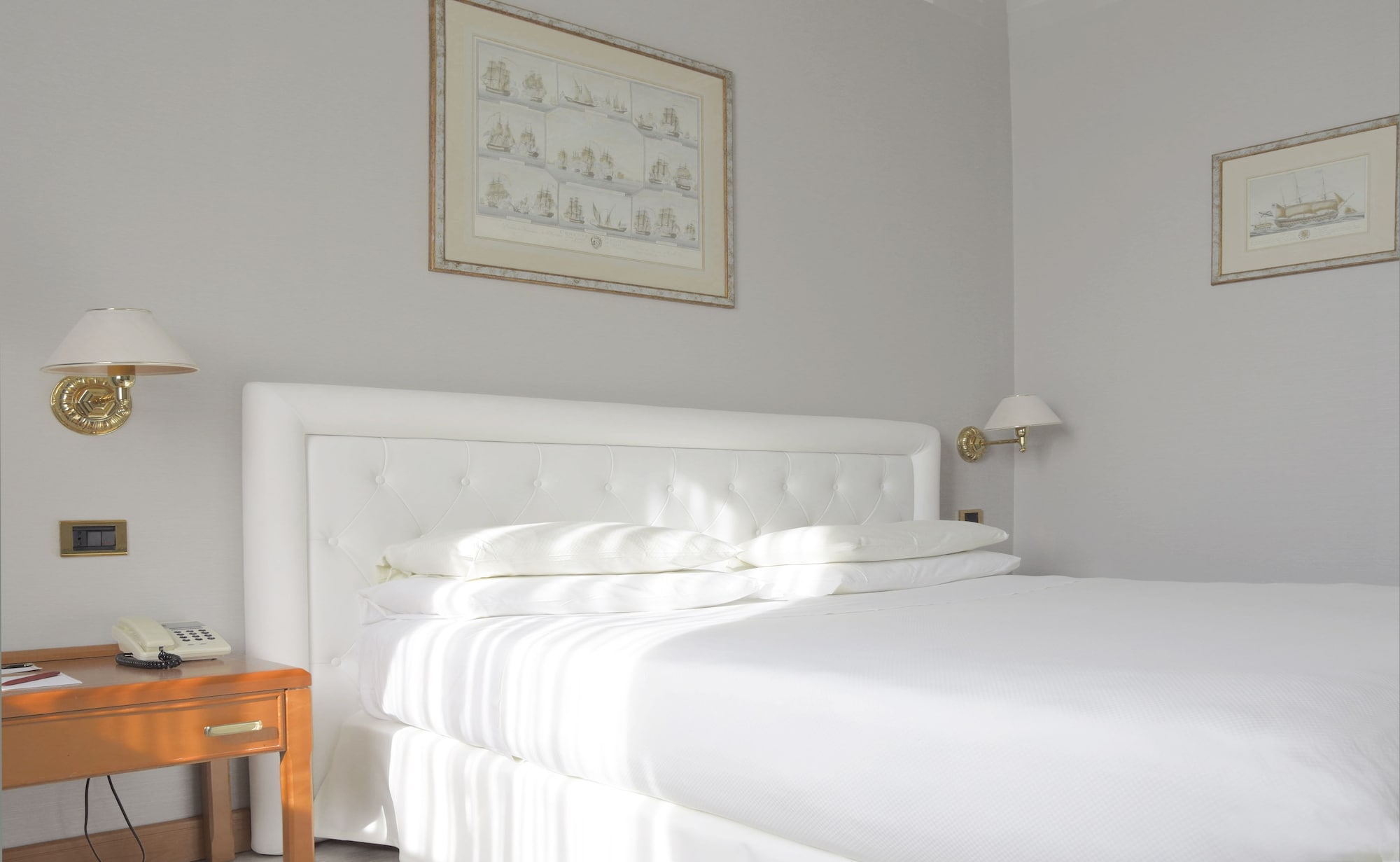 SUPERIOR, DOUBLE BED