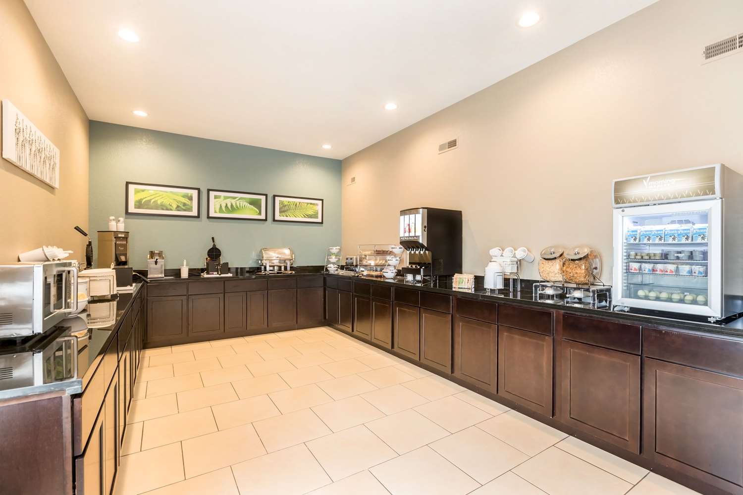 Sleep Inn & Suites West Des Moines near Jordan Creek 25/39