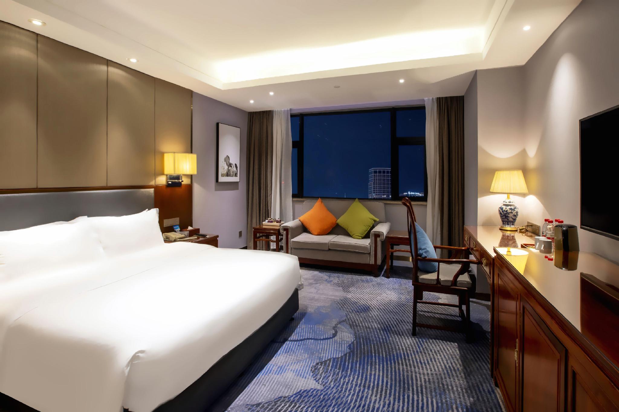 Jinghan Hotel 13/25