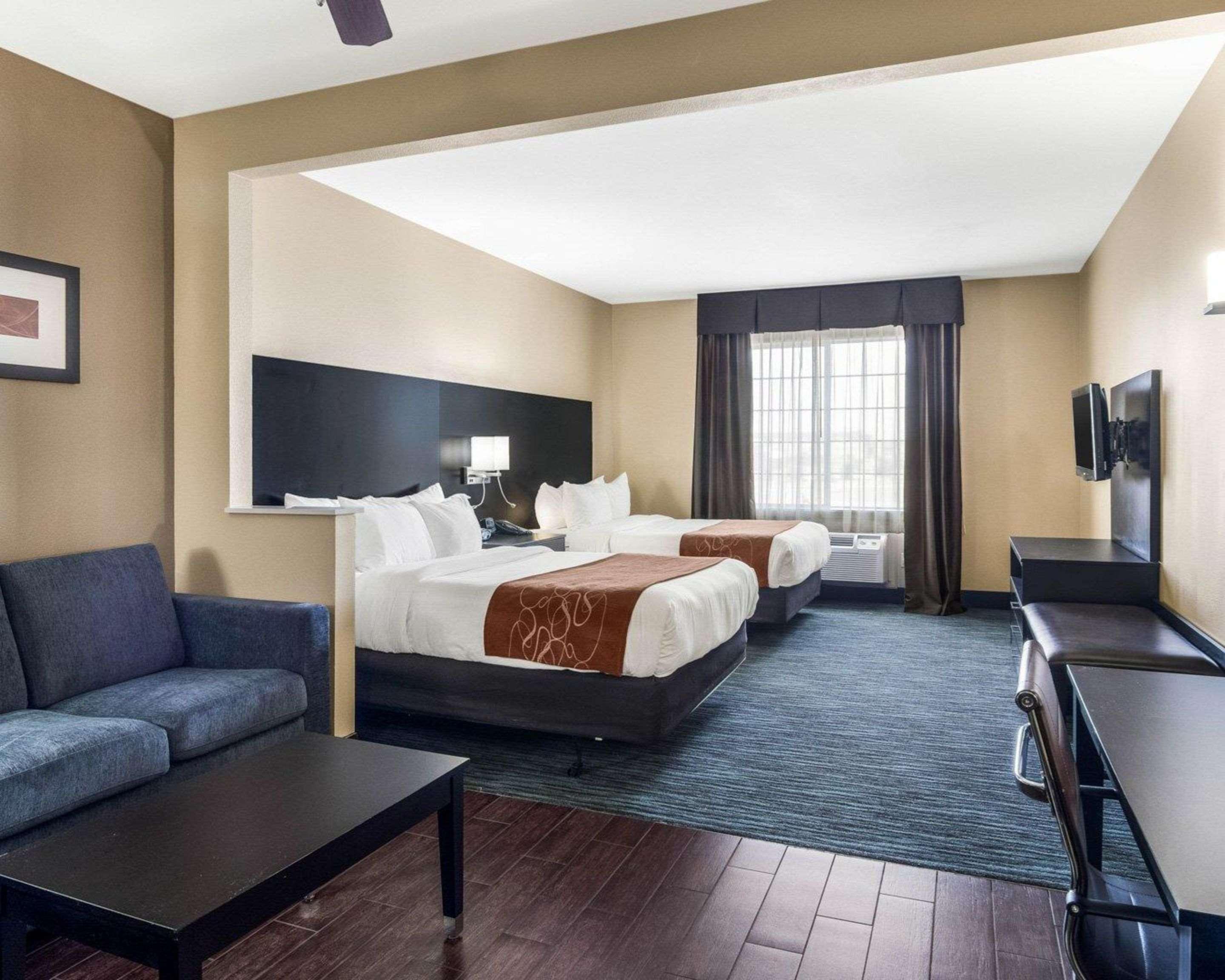 SUITE, 2 QUEEN BEDS, ACCESSIBLE