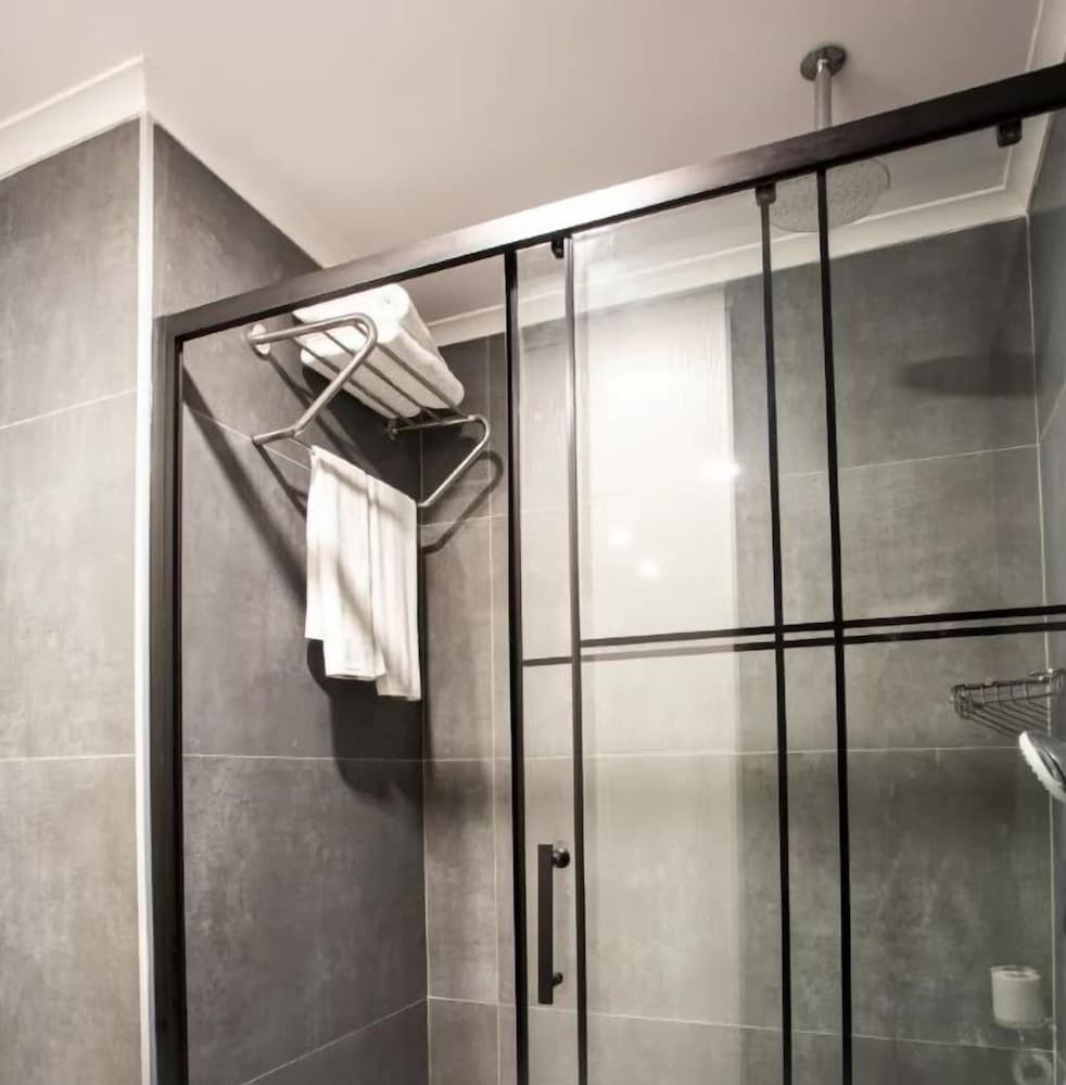 Side Square Hotel - Adults Only 40/40