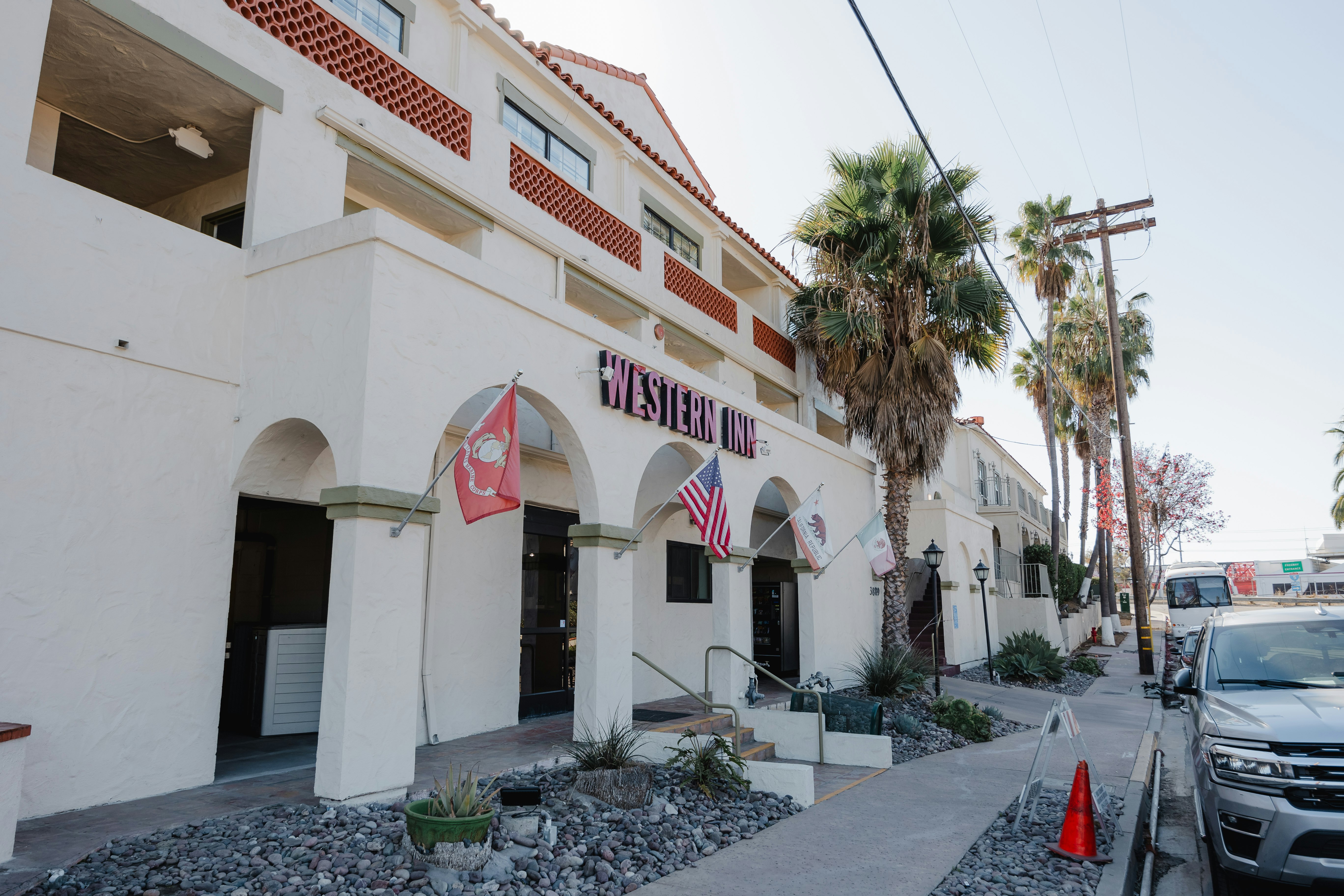 Old Town Western Inn & Suites 61/71