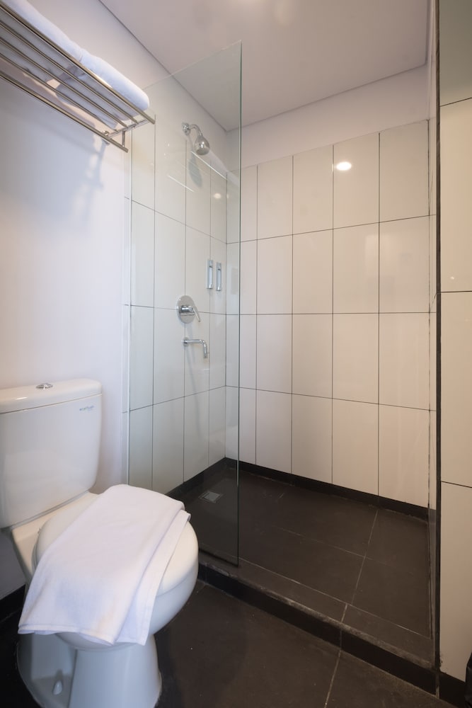 Hotel 88 Bekasi 34/35