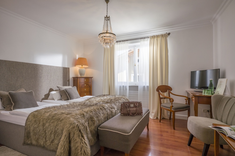 Boutique Hotel Bruggwirt 25/78