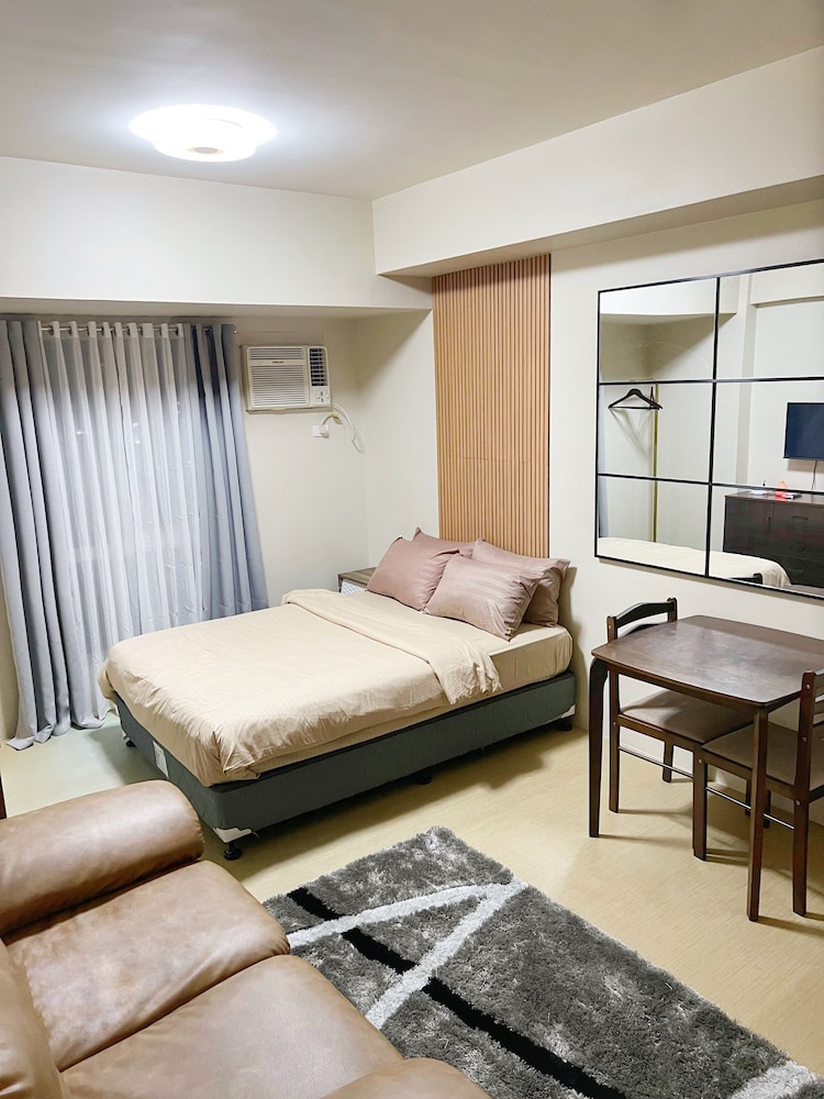 Centrio Tower Studio Unit 12/54