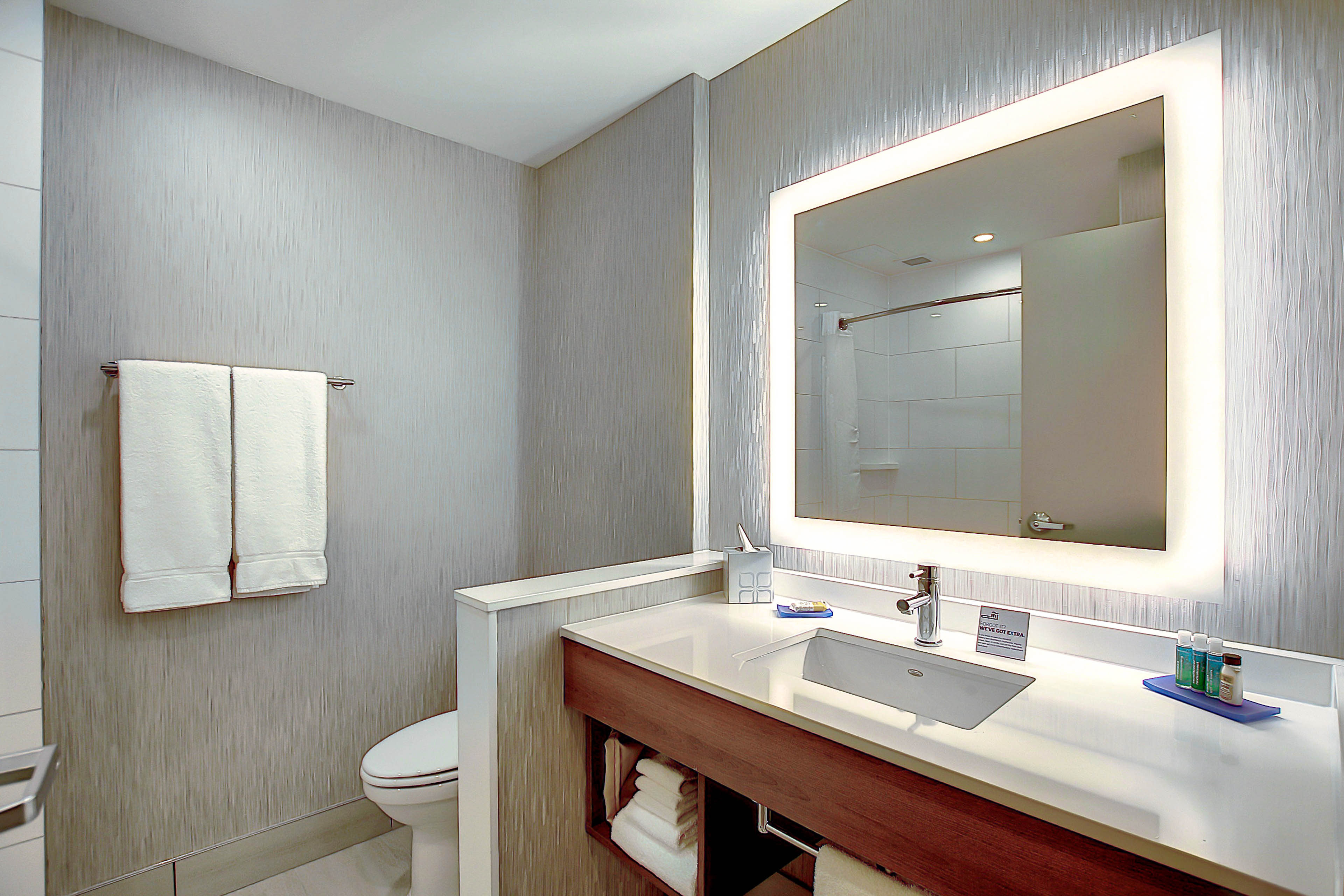 Suite, King Bed, Holiday Inn Express Suites Calgary Airport Trail Ne 2/2