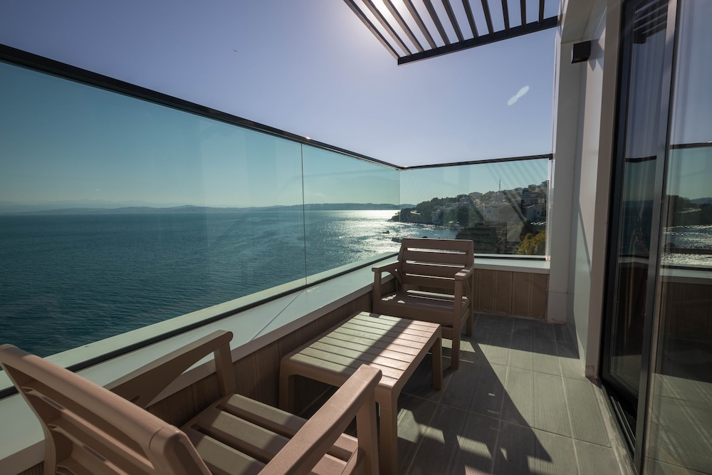 Vira Otel Suites 35/68