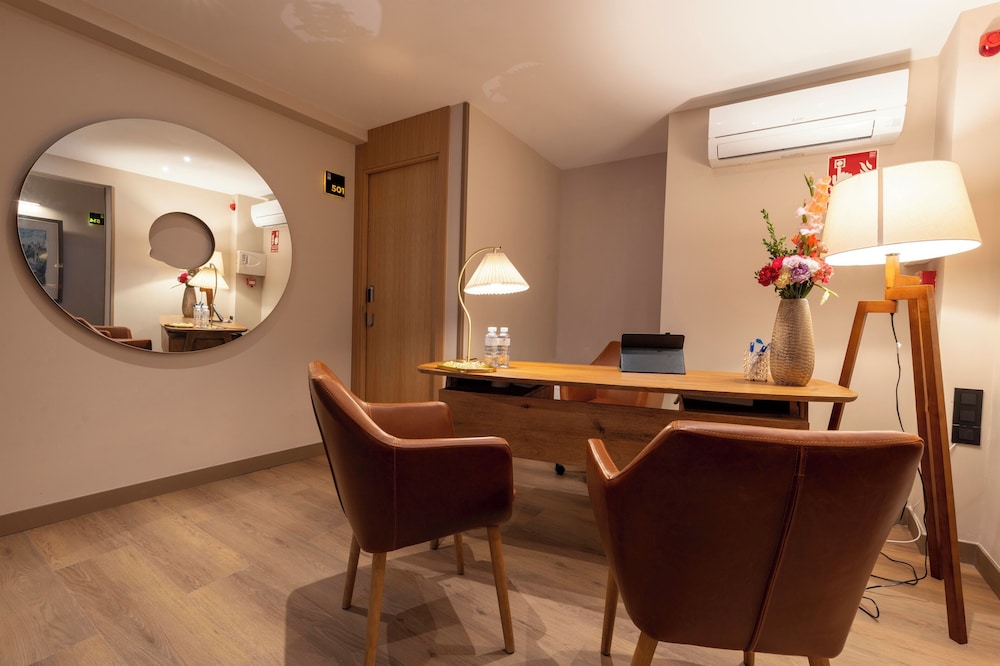 Hotel boutique Negresco Plaza Mayor 2/21