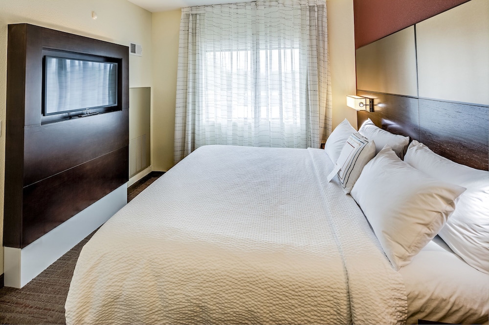 RESIDENCE INN AKRON SOUTH/GREEN 13/52