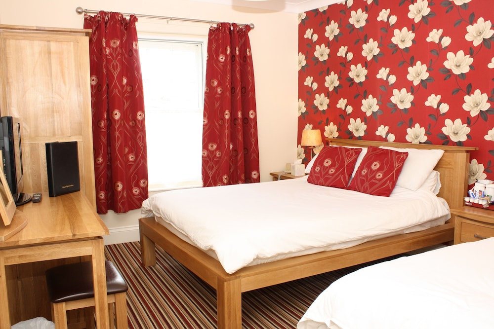 Boars Head Hotel 10/50
