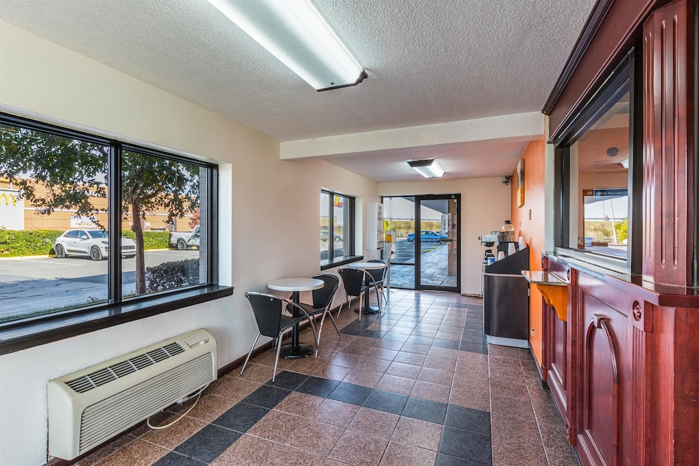Baymont by Wyndham Rock Hill 36/52