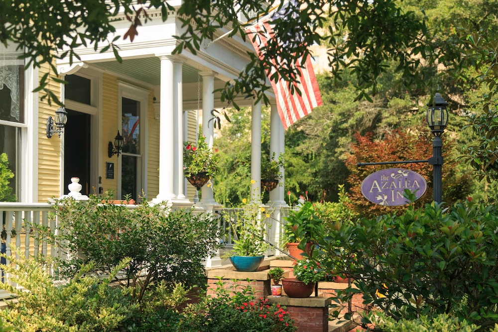 Azalea Inn and Villas 60/71