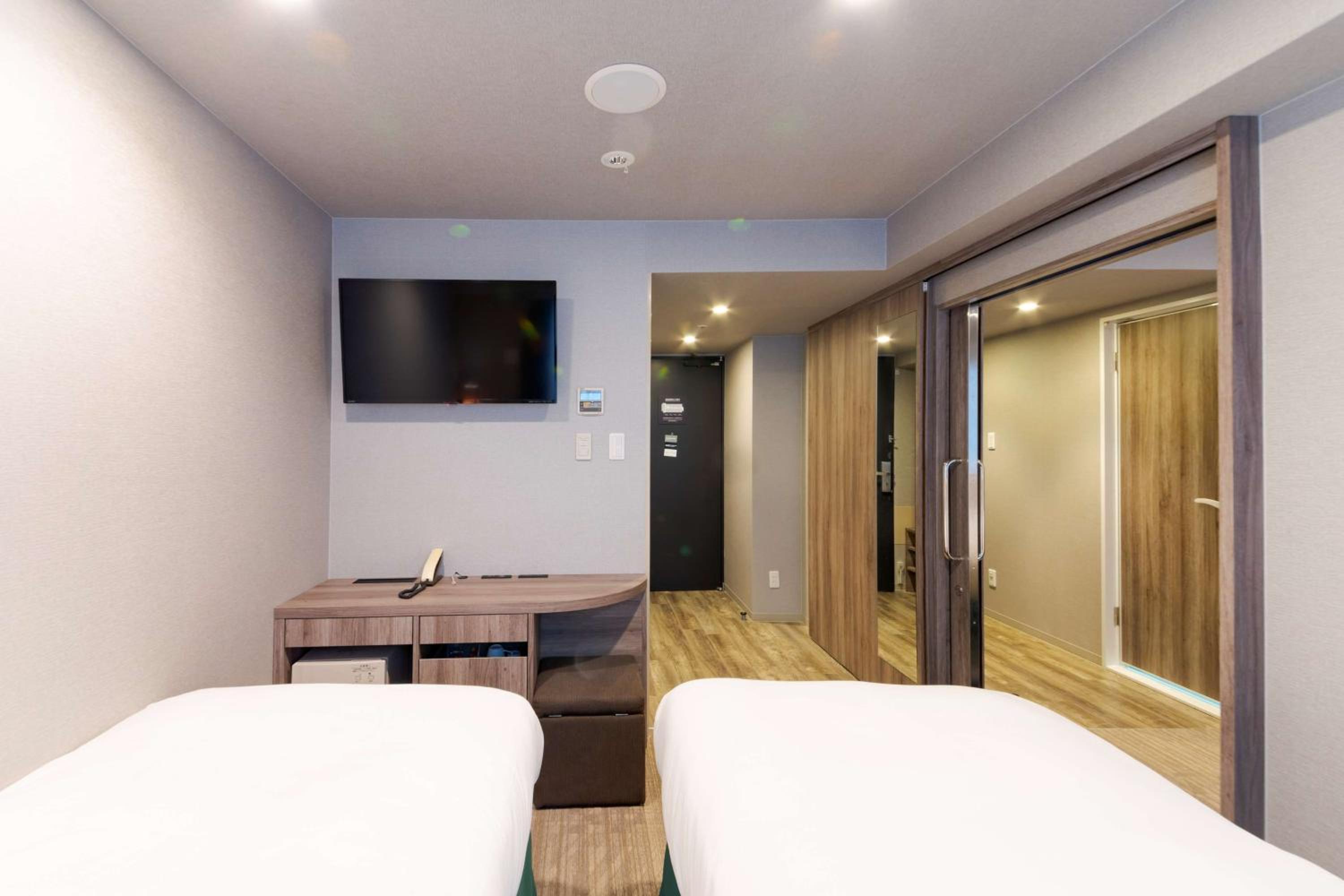 غرفة عائلية بأربعة أسرّة بغرفتي نوم، Best Western Fino Shinsaibashi 3/6