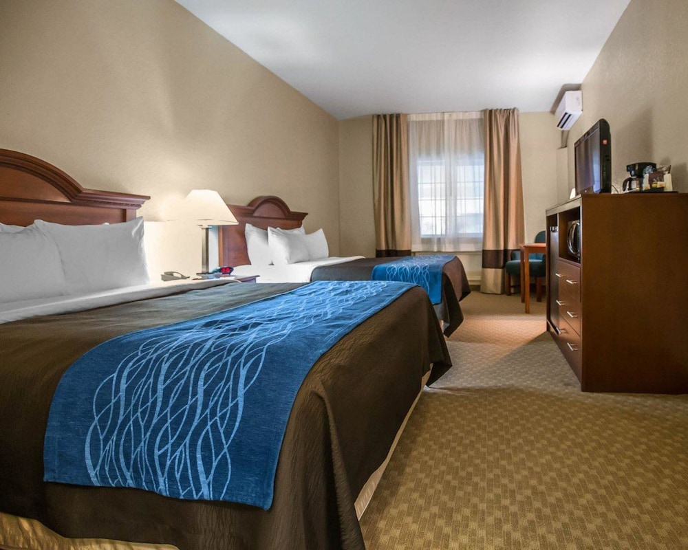 غرفة قياسية بسريرين كوين، Candlewood Suites Dixon by IHG 2/3