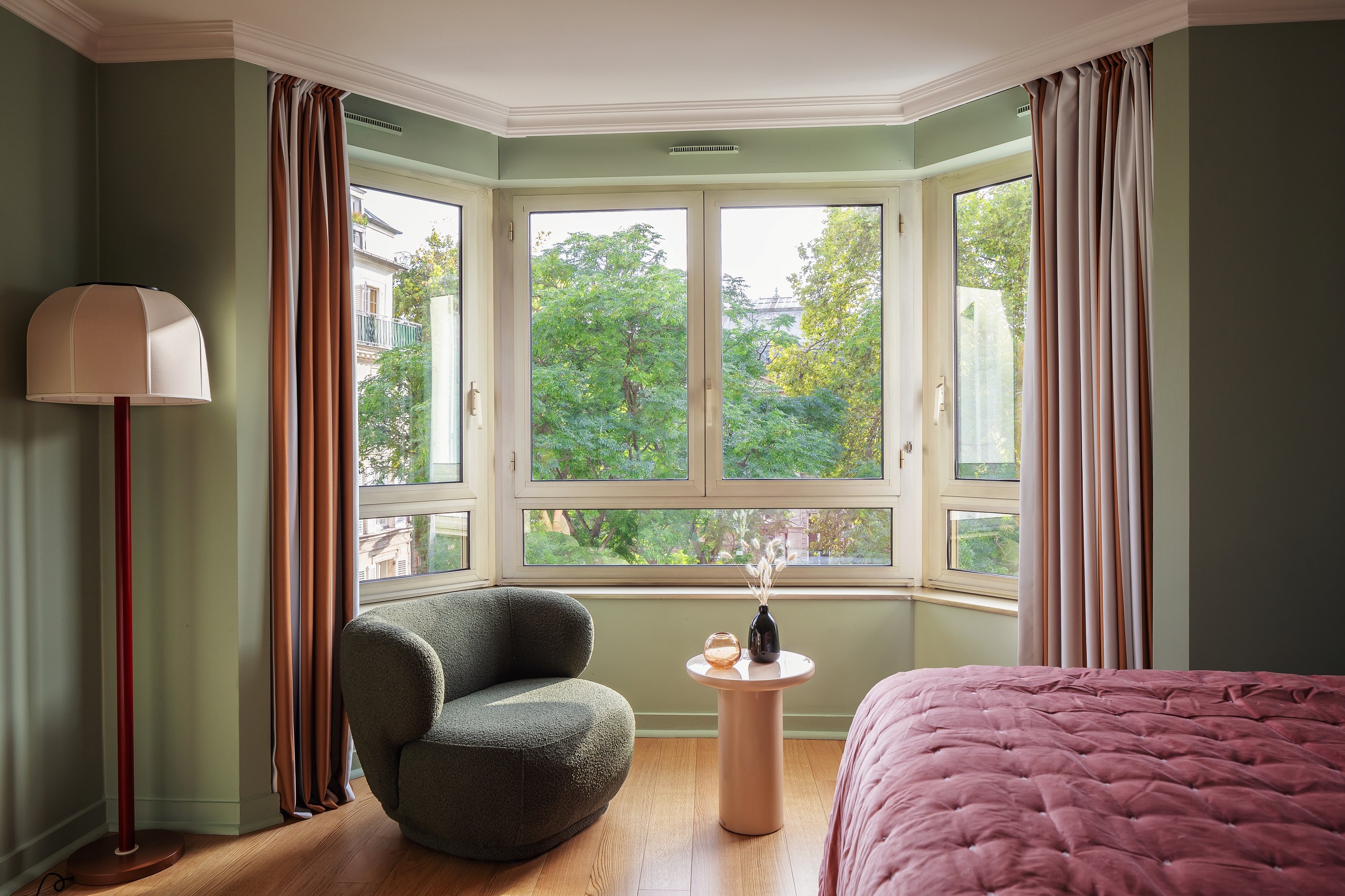 Royal Garden Champs Elysees 30/83
