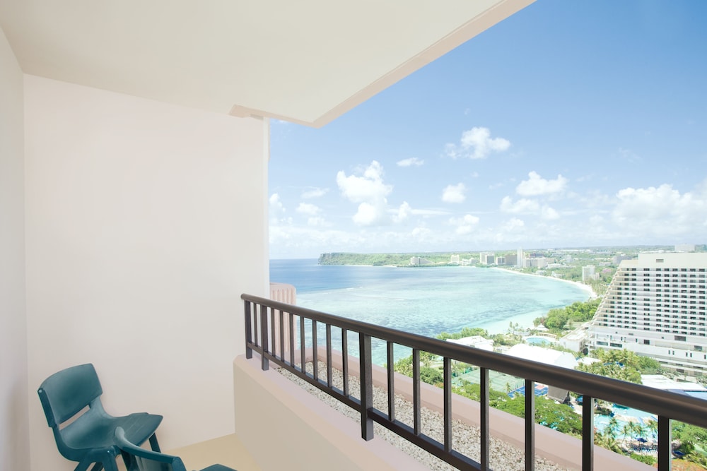 Pacific Islands Club Guam 28/65