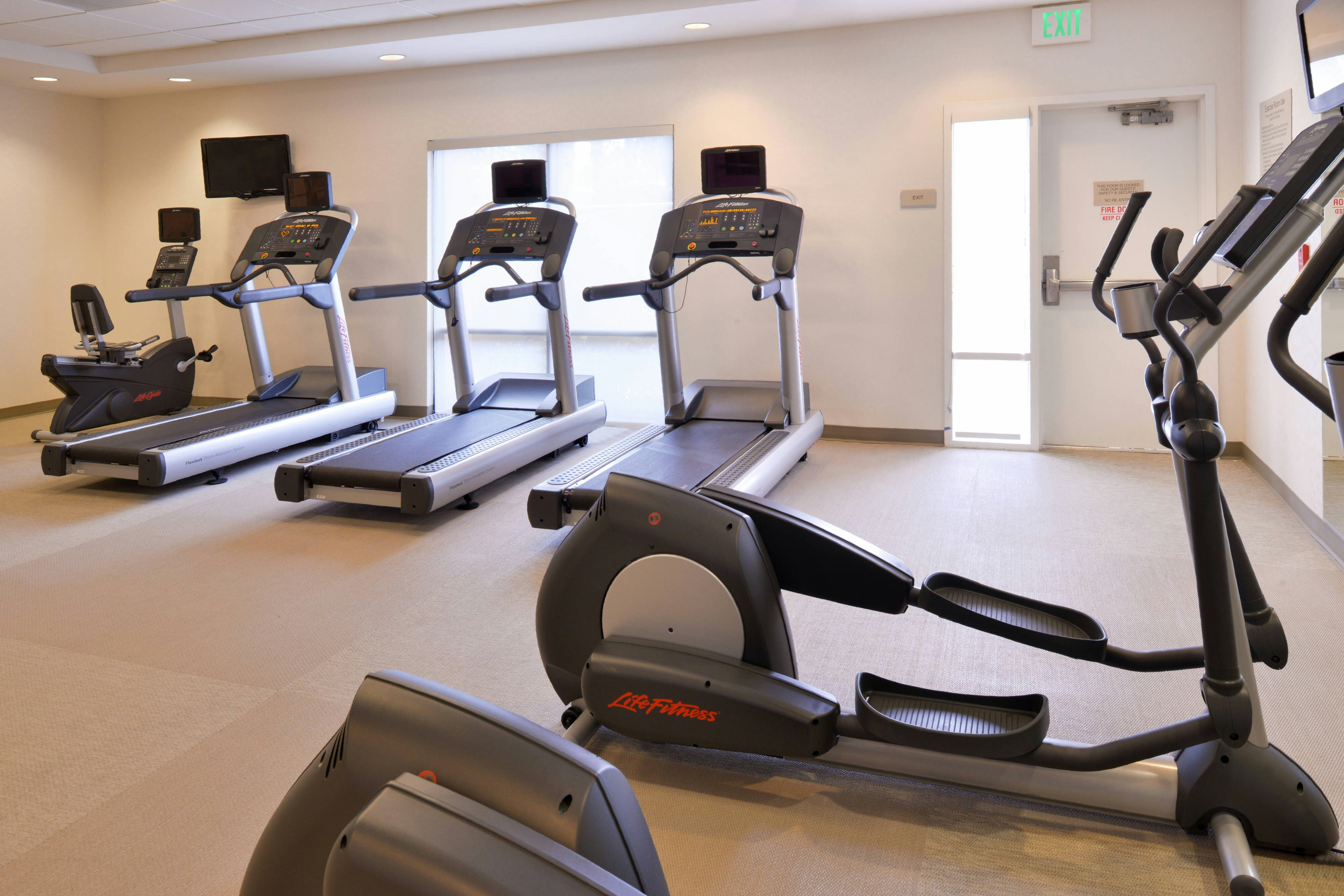 Springhill Suites By Marriott Corona Riverside 23/48