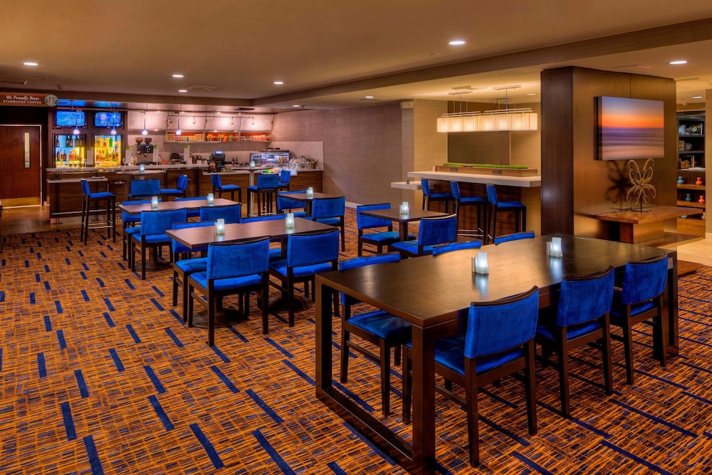 Courtyard by Marriott San Diego Carlsbad 20/27