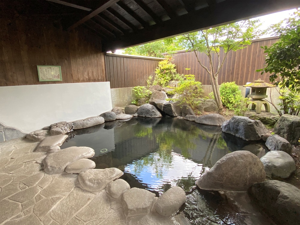 Hasuwa Inn 20/50