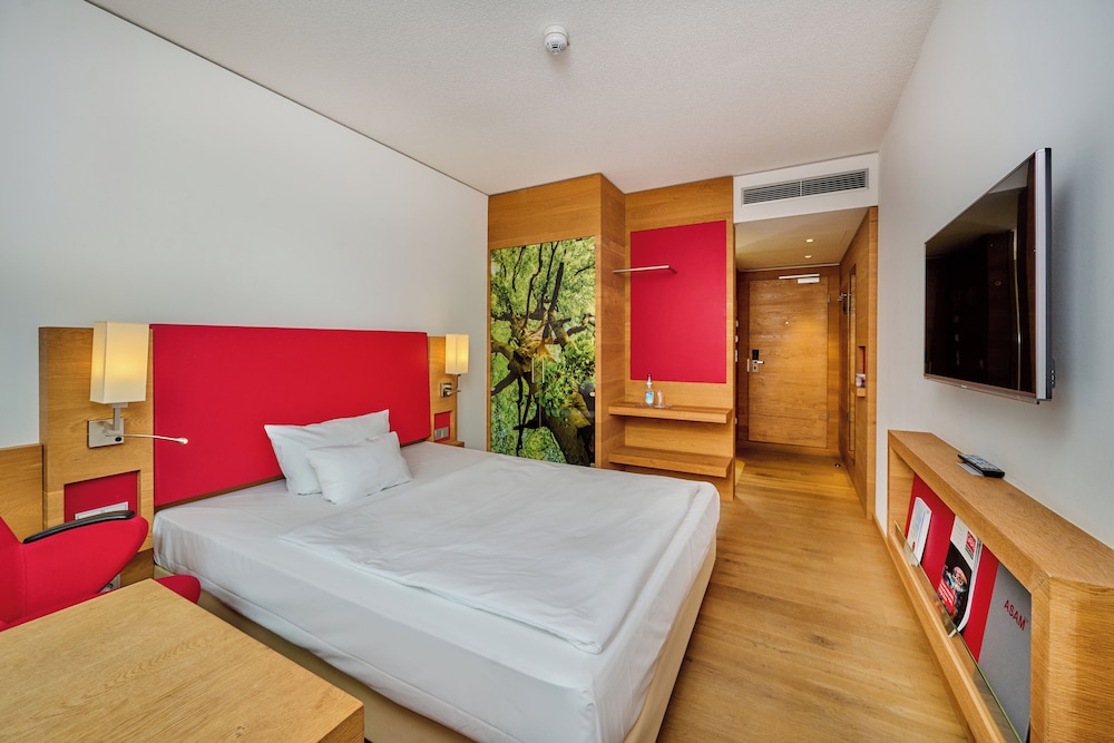 Business, Single, Queen Bed