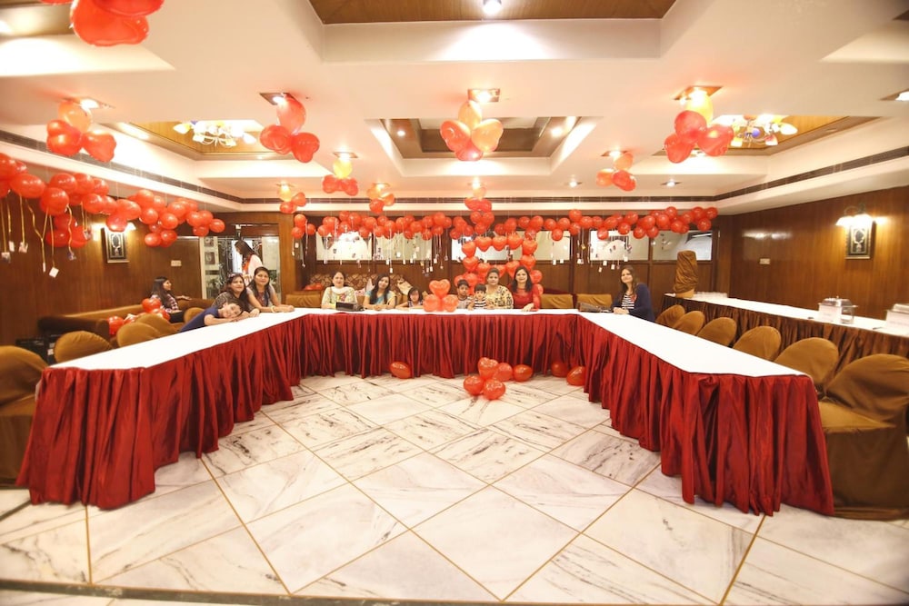 HOTEL SHEETAL REGENCY 8/41