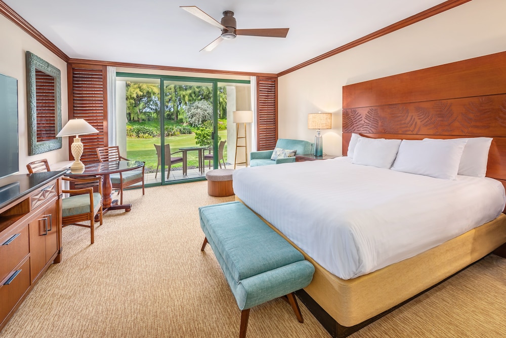 ROOM, KING BED
