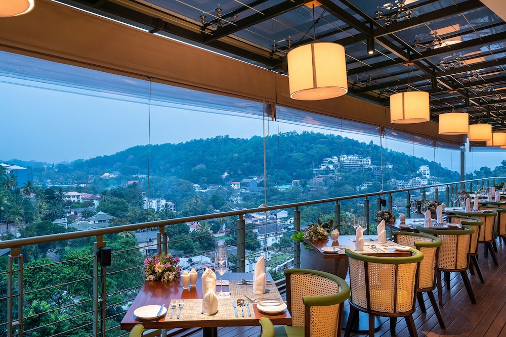 Grand Serendib Hotel 45/58