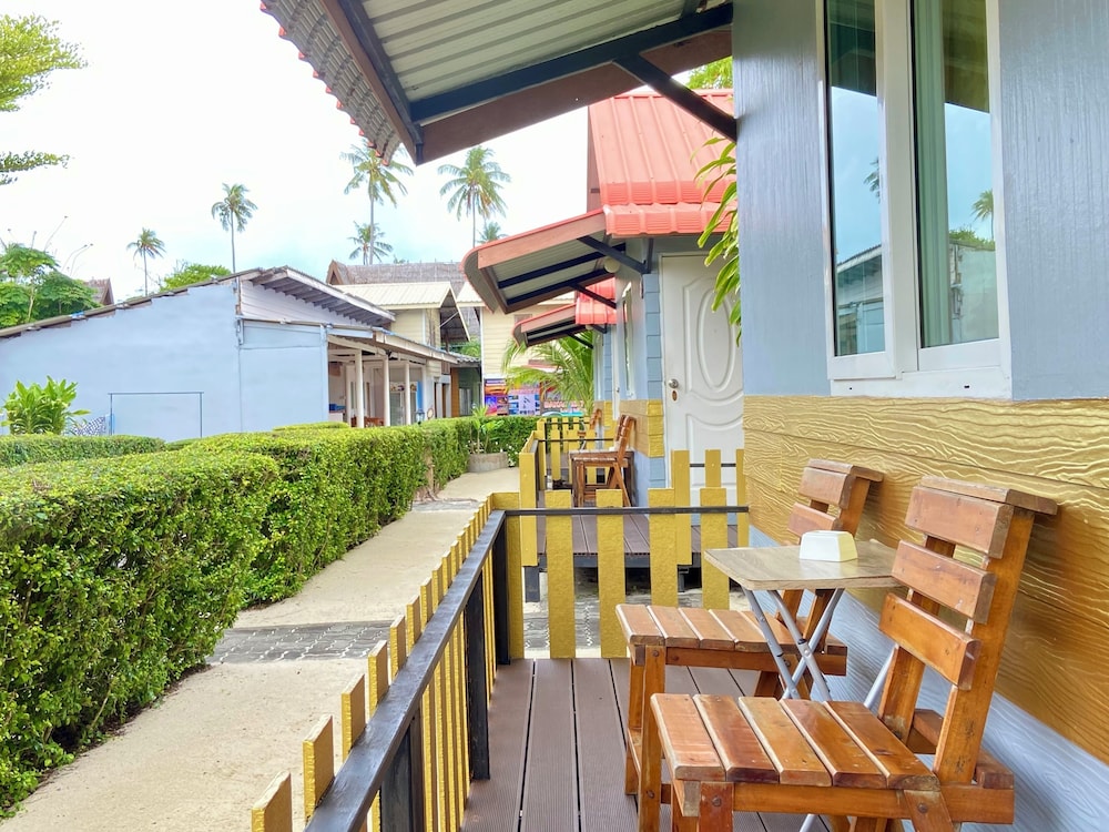 PHI PHI BA KAO BAY RESORT 34/50