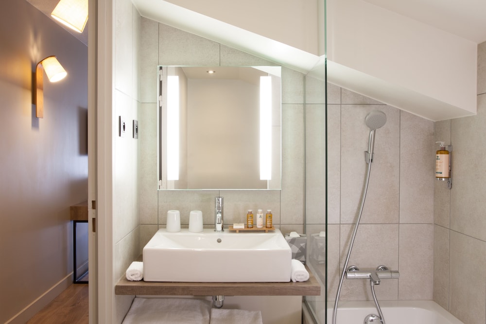 Heliopic Hotel Spa 27/72