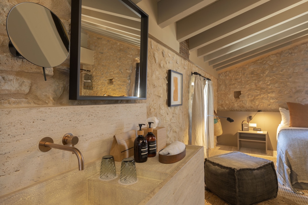 Boutique Hotel Can Aulí 13/34