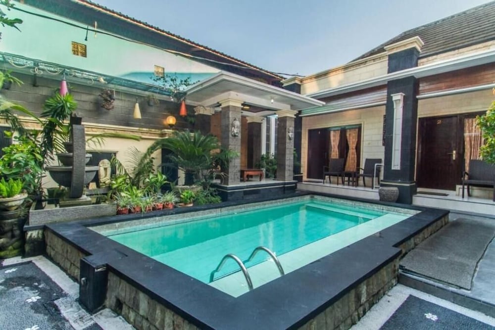 Denays House 50/50