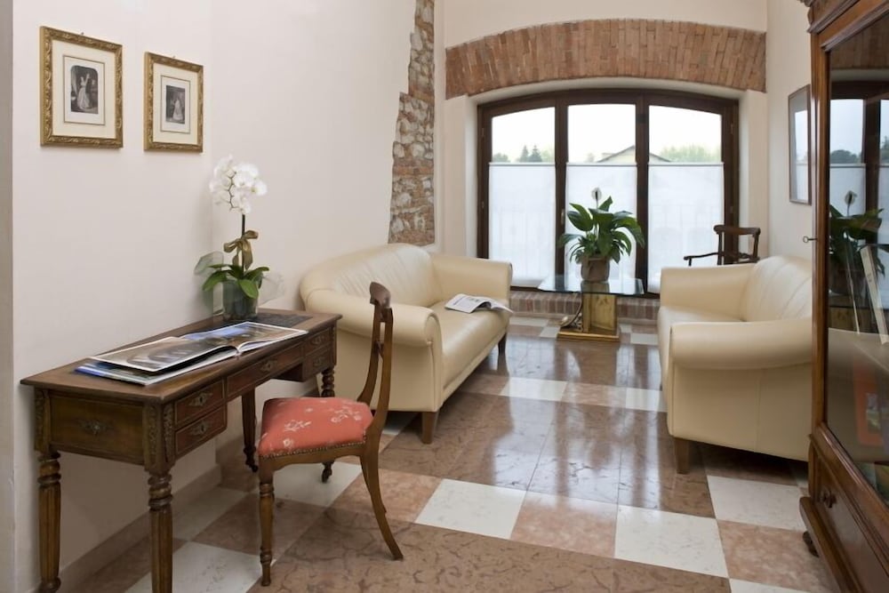Albergo Corte Albertina 23/39