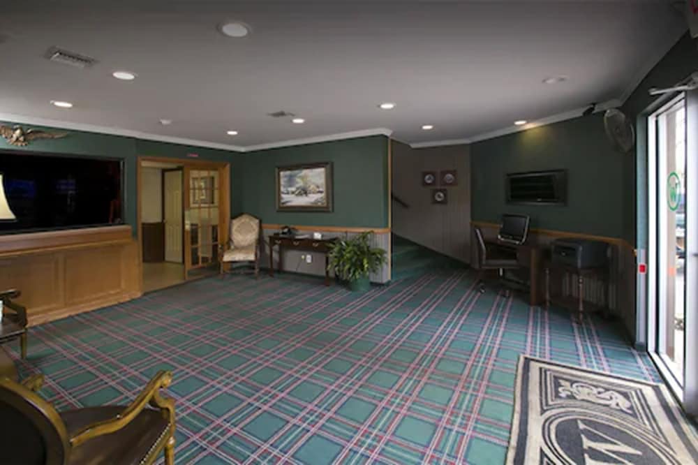 Whitman Motor Lodge 6/53